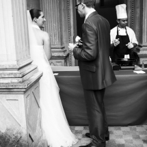 photographe mariage Lyon vin d'honneur mariés